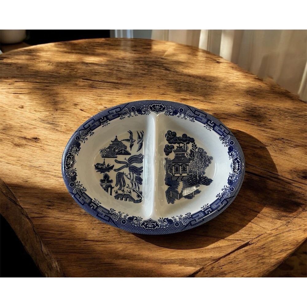 Vintage Churchill Blue Willow Divided Oval Vegetable Dish 🇬🇧 – Made in England
